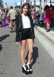 Martina-Stoessel-kids-choice-awards-2013_original