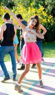 tumblr_mlky8lUyUp1s7p67mo1_500 - Martina Stoessel