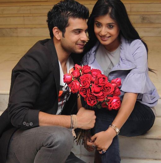 Kritika_Kamra_Karan_Kundra_love