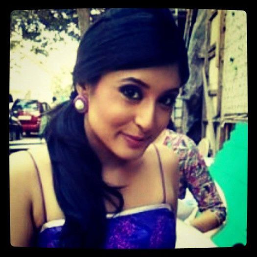 kritika-kamra-kuch-toh-log-kahenge-28426837-612-612 - Kritika Kamra