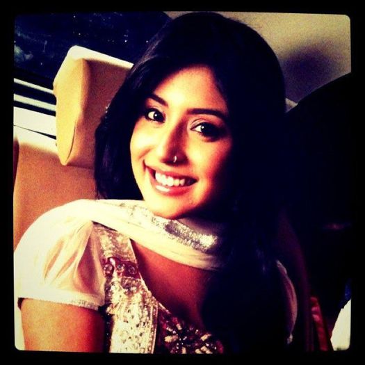 -kritika-kamra-kuch-toh-log-kahenge-28427101-720-720 - Kritika Kamra