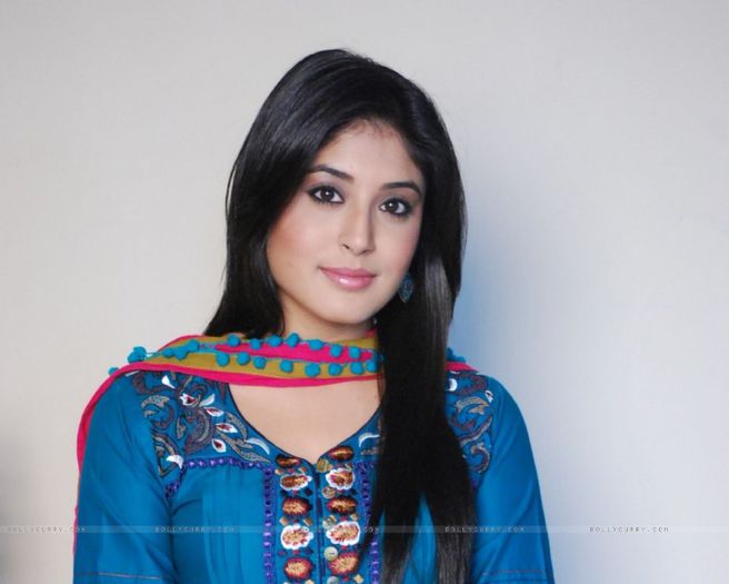o16328 - Kritika Kamra
