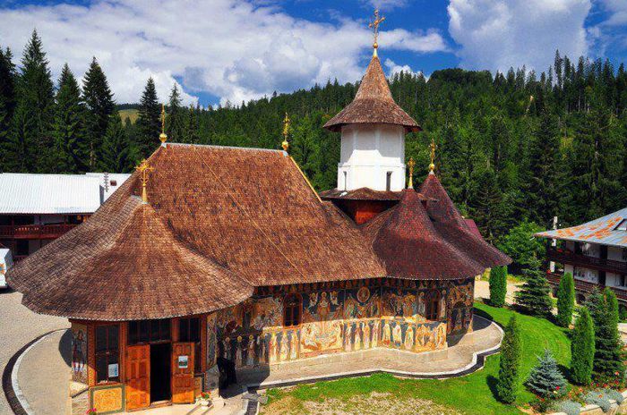 MANASTIREA PETRU-VODA