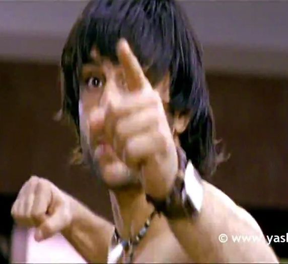 gore gore se chore (46) - Saif Ali Khan 4
