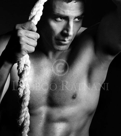 531934_477528935629265_1618213211_n