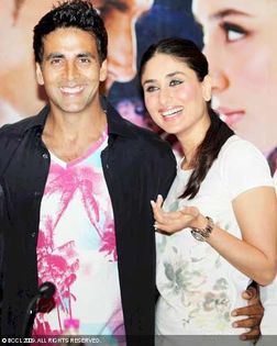 Kareena-Kapoor-Akshay-Kumar-at-press-meet-of-movie-Kambakkht-Ishq