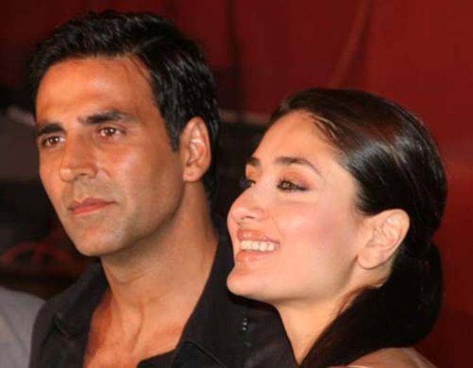 1246601602441-kareena kapoor - Akshay Kumar