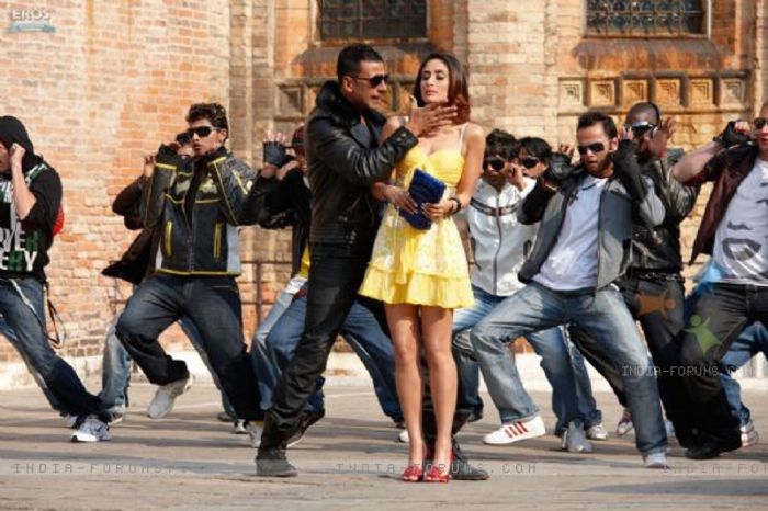 11014-akshay-kumar-teasing-kareena - Akshay Kumar