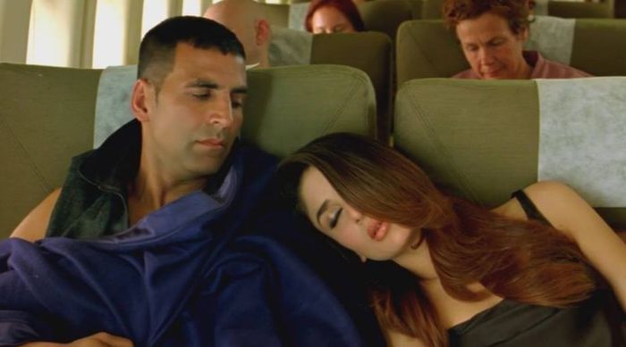 971613_264403360368590_1002773198_n - Akshay Kumar
