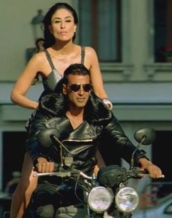 5839_264403713701888_4386330_n - Akshay Kumar