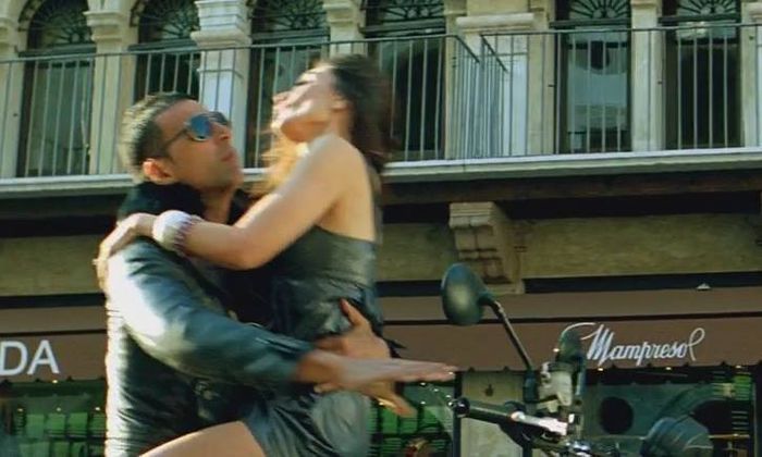 999246_264403837035209_838714279_n - Akshay Kumar