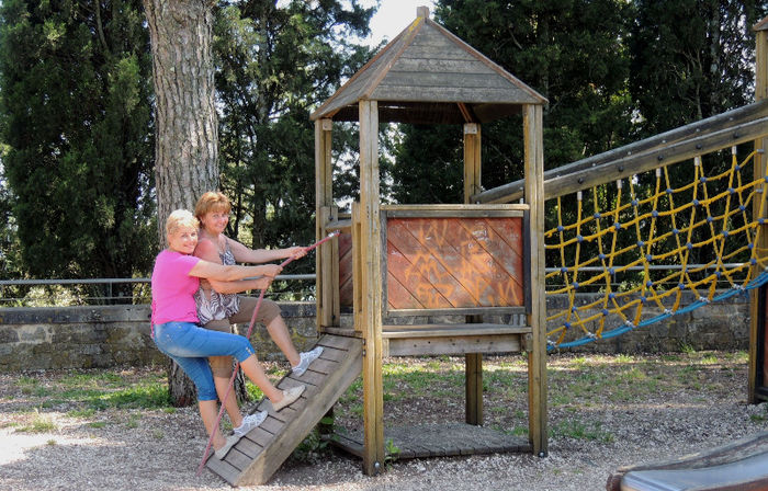 DSCN9523 - INDRAZNESTE  SA FI DIN NOU COPIL