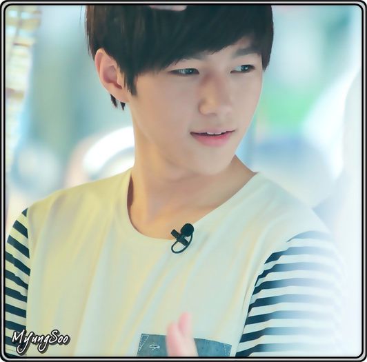 ∞ .. Euu..o las pe Suzz sa impuna conditiile. ;;) .. Lasa,iti ia oppa o camera. :o3 ..