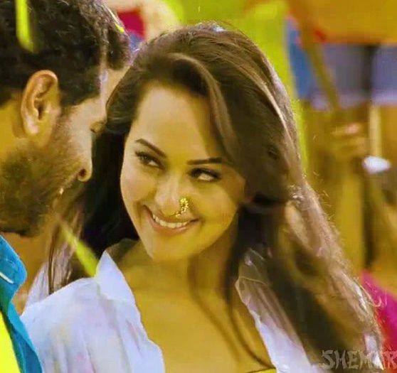 soonakshi (27)