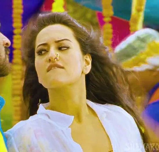 soonakshi (30)
