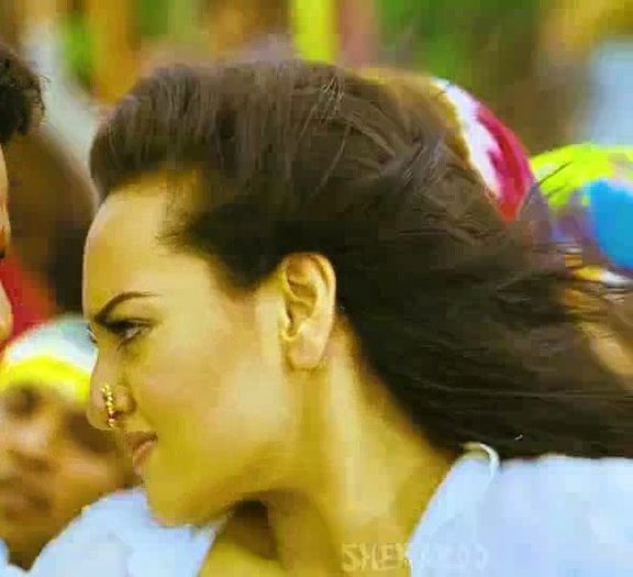 soonakshi (41)