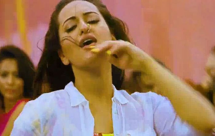 soonakshi (44)
