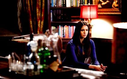 Elena-Gilbert-elena-gilbert-24786927-500-313 - hitiykghdjghd