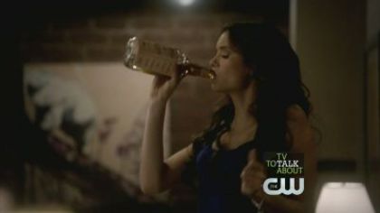 2x19-Klaus-katherine-pierce-21293995-400-225