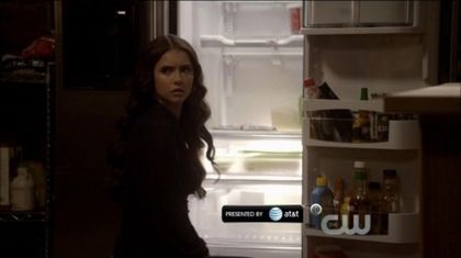 kat-2x20-katherine-pierce-21556773-449-252