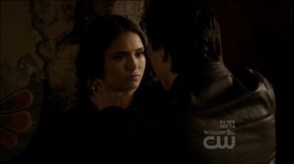 kat-2x20-katherine-pierce-21556850-449-252