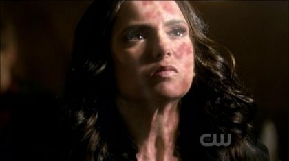kat-2x20-katherine-pierce-21558129-449-252