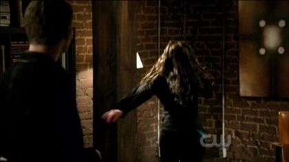 kat-2x20-katherine-pierce-21558167-449-252