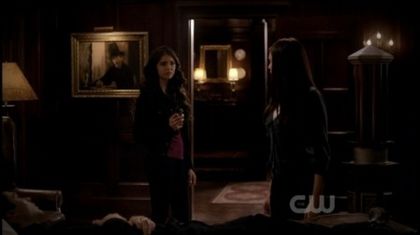 kat-2x22-katherine-pierce-22014009-449-252
