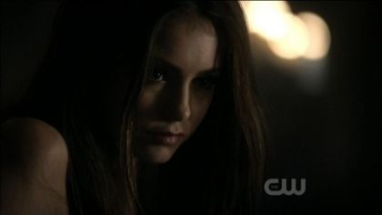 kat-in-2x11-katherine-pierce-17713565-450-253 - hitiykghdjghd
