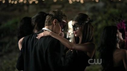 Masquerade-Screencaps-2x07-katherine-pierce-16602993-500-281 - hitiykghdjghd