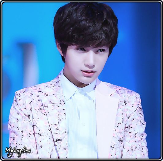 ∞ .. JungAh,nu ai alt ceva de facut? :-L .. :)) .. Si tu,n-ai de gand sa incetezi? :)) .. :-L ..