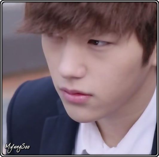 ∞ .. Pt ca m-am SATURAT. :| .. Intelegi? :-L .. Iar tu. ^uitandu-se la JungAh^ ..