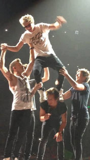 1D - 00 Poze One Direction rare 04