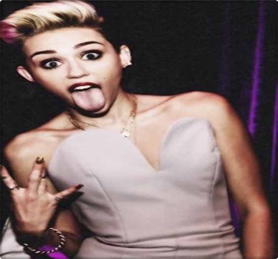 ► ► ► day 82 . - imperfections equal beauty