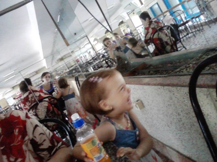 999876_596598367039435_1128654902_n