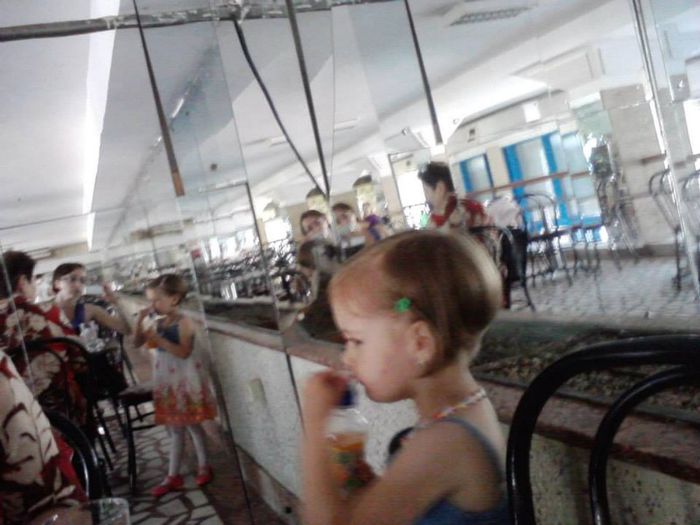 1000162_596598473706091_1204899530_n