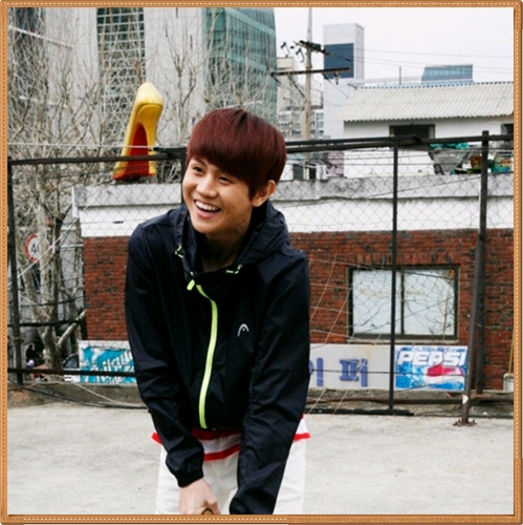 >.< ..da.. daa.. buna tuturor.. :-? ..Eu si Tia mergem.. - l - x - Episodul 55 - x - l