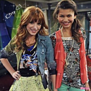 41470066 - Poze glitter cu Bella Thorne si Zendaya Coleman