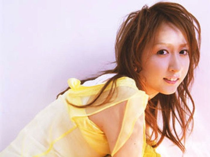 2004 KOKIA during so much love for you promotion (4)
