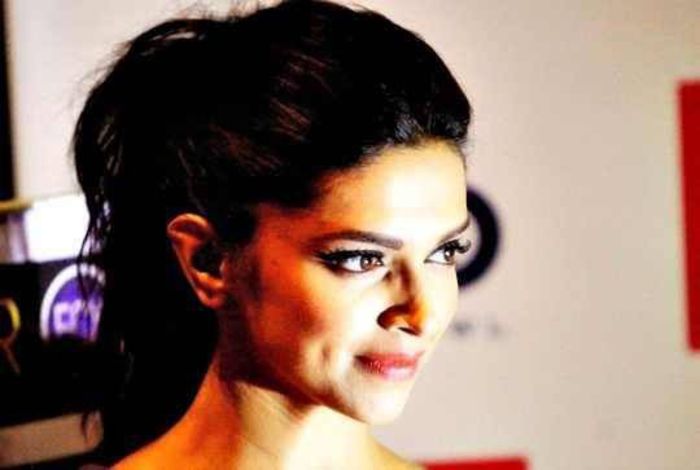 424575_460956983995876_440018874_n - Deepika Padukone