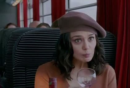 ishkq in paris caps (33)