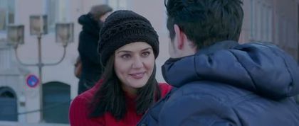 ishkq in paris caps (42) - Preity Zinta 09