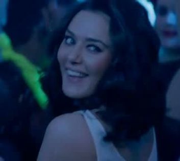 ishkq in paris caps (62)