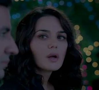 ishkq in paris caps (165) - Preity Zinta 09
