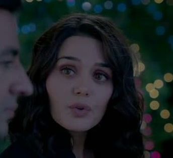 ishkq in paris caps (166) - Preity Zinta 09