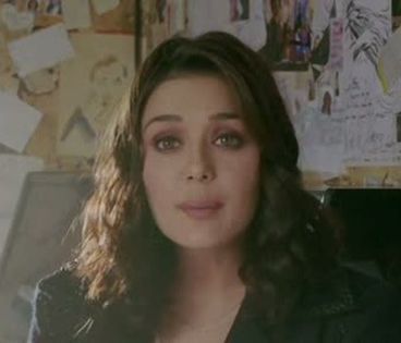 ishkq in paris caps (170) - Preity Zinta 09