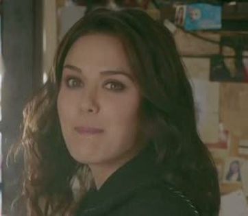 ishkq in paris caps (188) - Preity Zinta 09