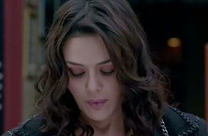 ishkq in paris caps (199) - Preity Zinta 09