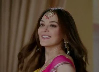 ishkq in paris caps (242) - Preity Zinta 09