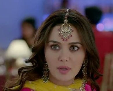 ishkq in paris caps (253) - Preity Zinta 09